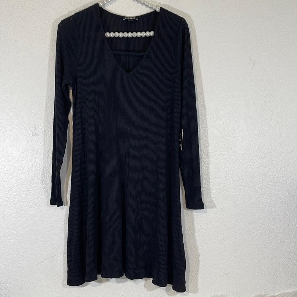 EXPRESS V-NECK LONG SLEEVE BLACK DRESS SIZE MEDIUM NEW